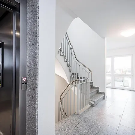 Apartment Pl Peter's 8 *